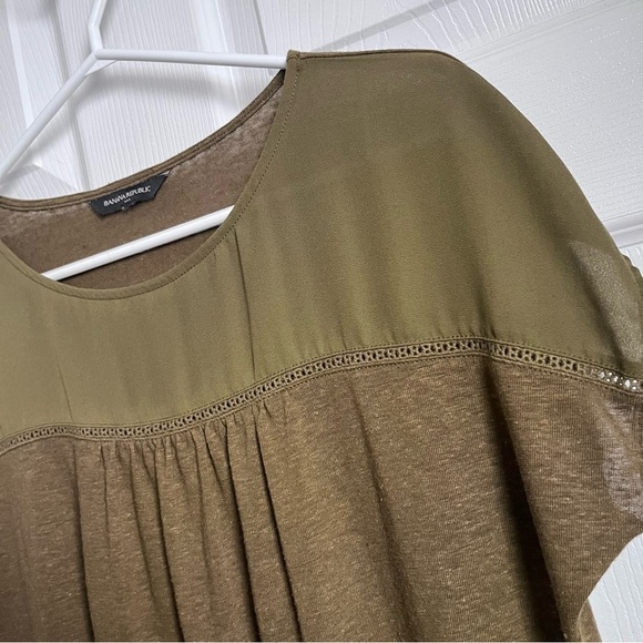 3/25$💥 Banana Republic blouse top green Women Large short sleeve crew neck tee - Picture 3 of 4